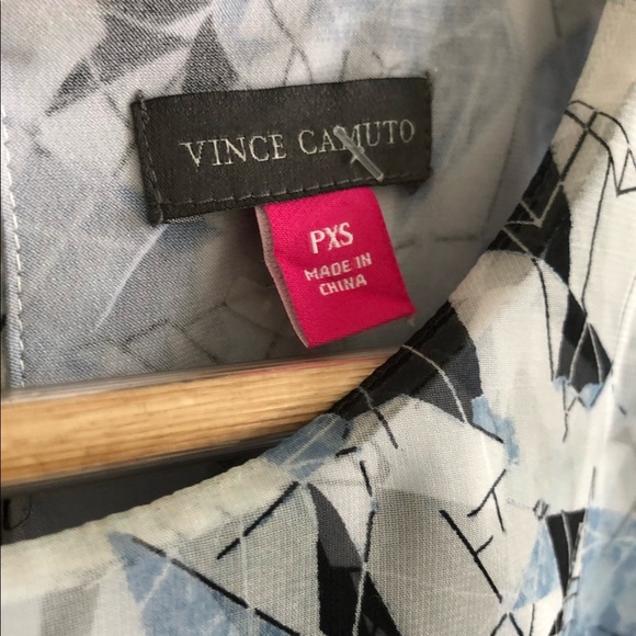 Vince Camuto Geometric Flowy Tank Top - Picture 3 of 5